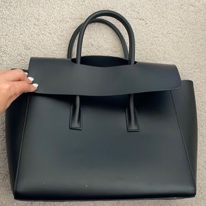 Used satchel bag - hieleven